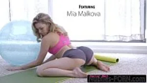 Mia Malkova POV Perfect Ass Bounce You Can’t Resist